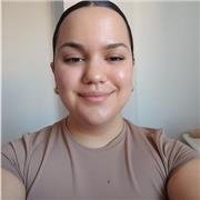 Profesora de sociales, pero sobretodo se me dan bien las lenguas e historia para todos los cursos hasta Bachillerato.